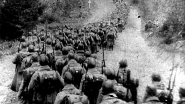 Kolumny piechoty sowieckiej wkraczające do Polski 17.09.1939 l Fot. Wikipedia